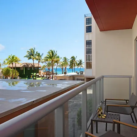 Rooftop Pool - Balcony - Hollywood Beach Boardwalk Extérieur photo